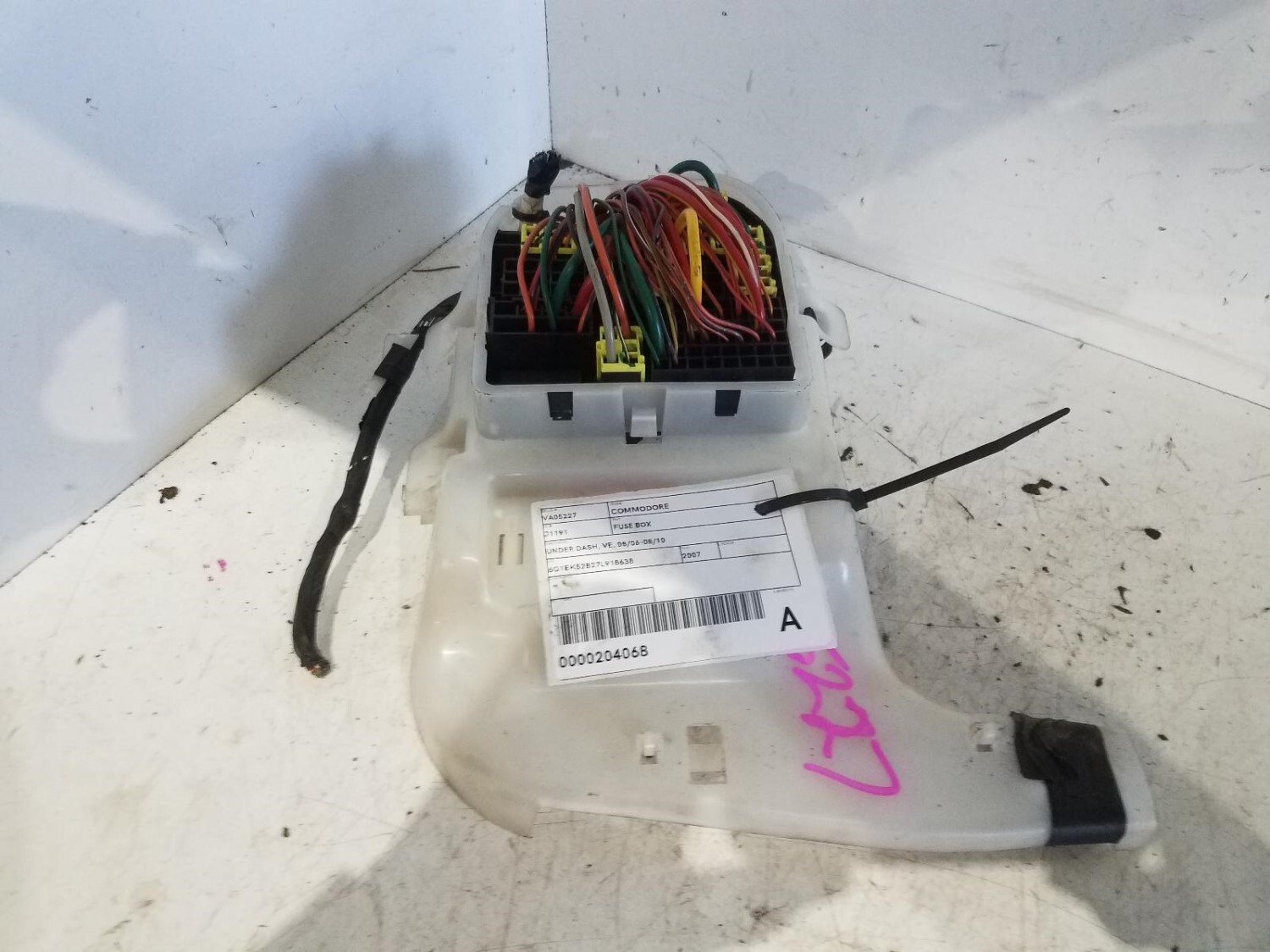 Holden Commodore Fuse Box For Sale | Wholesale Car Parts