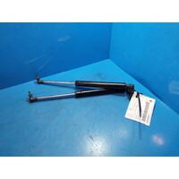 Mazda Bt50 Up-Ur  Pair Of Bonnet Struts