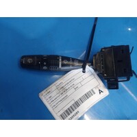 Mitsubishi Pajero Nm-Np Combination Wiper Switch