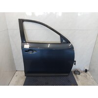 Nissan Pathfinder R52 Right Front Door