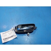 Nissan Pathfinder R52 Left Front Inner Door Handle