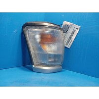 Toyota Hilux 4wd Right Corner Light