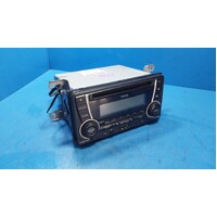 Toyota Kluger Hiace Hilux Landcruiser Corolla Single Disc Cd Player