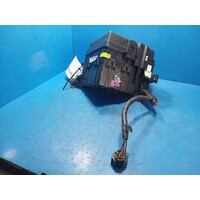 Hyundai Tucson Tl Petrol  Engine Bay Fuse Box