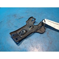 Volkswagen Golf Gen 7, Bonnet Lock Support