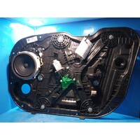 Hyundai I30 Pd  Right Front Door Window Reg Assy