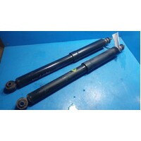 Isuzu Mu-X 85Ggr  Pair Of Rear Shock Absorbers