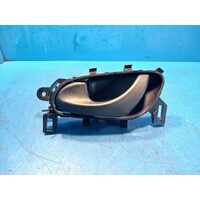 Nissan Qashqai J11 Left Front Inner Door Handle