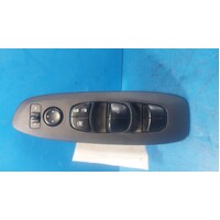 Nissan Pathfinder R52 Right Front Power Door Window Master Switch