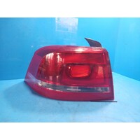 Volkswagen Passat 3c/Mk6 B7 Left Taillight