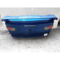 Mitsubishi Lancer Cj Spoilered Bootlid