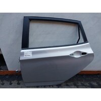 Hyundai Accent Rb Hatch Left Rear Door