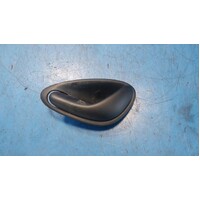 Holden Commodore Vt-Vz Left Front Inner Door Handle