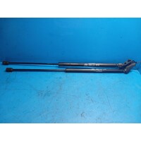 Hyundai I30 Fd Pair Of Tailgate Struts