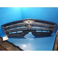 Mitsubishi Triton Mn Radiator Grille