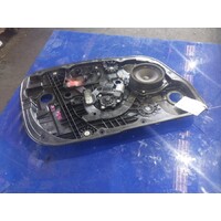 Hyundai I30 Gd Left Front Door Regulator And Motor Assembly