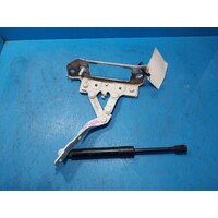 Hyundai Santa Fe Dm Left Side Bonnet Strut