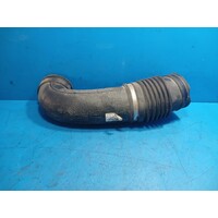 Holden Commodore Vz 3.6L V6 Air Cleaner Duct Hose