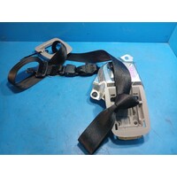 Toyota Rav4 Aca33 Centre Rear 2nd Row Seat Belt Only