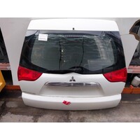 Mitsubishi Challenger Kh/Pb-Pc Non-Spoiler Tailgate