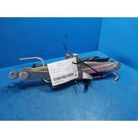 Toyota Corolla Zre152  Jack Tool Kit