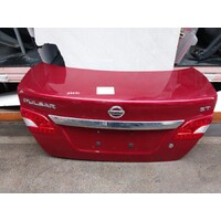 Nissan Pulsar B17 Bootlid