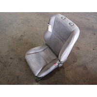 Toyota Hilux Right Front Seat