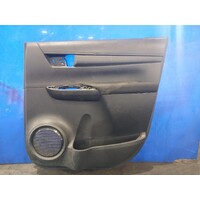 Toyota Hilux Sr Right Rear Door Trim