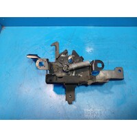 Isuzu Dmax Rc  Bonnet Latch