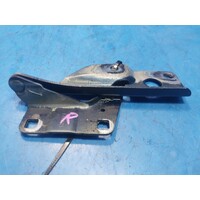 Nissan Pathfinder, Navara Right Side Bonnet Hinge