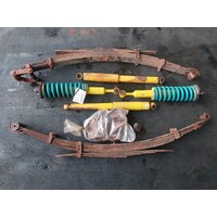 Toyota Hilux Dobinson Lift Kit 50Mm Lift 09/15-