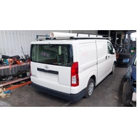 Toyota Hiace 300 Series, Left Manual Sliding Door