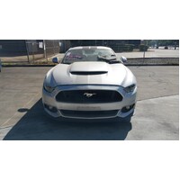 Ford Mustang S550, Fuel Door Filler