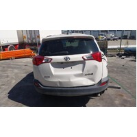 Toyota Rav4 Gx Xa40 Centre Tailgate Garnish