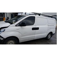 Hyundai Iload/Imax Tq Left Front 1/4 Door Glass