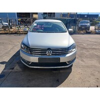 Volkswagen Passat Left Guard