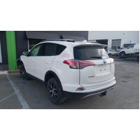 Toyota Rav4  Xa40  Right Rear 1/4 Door Glass